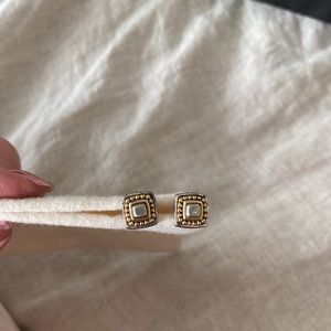 Cute square studs